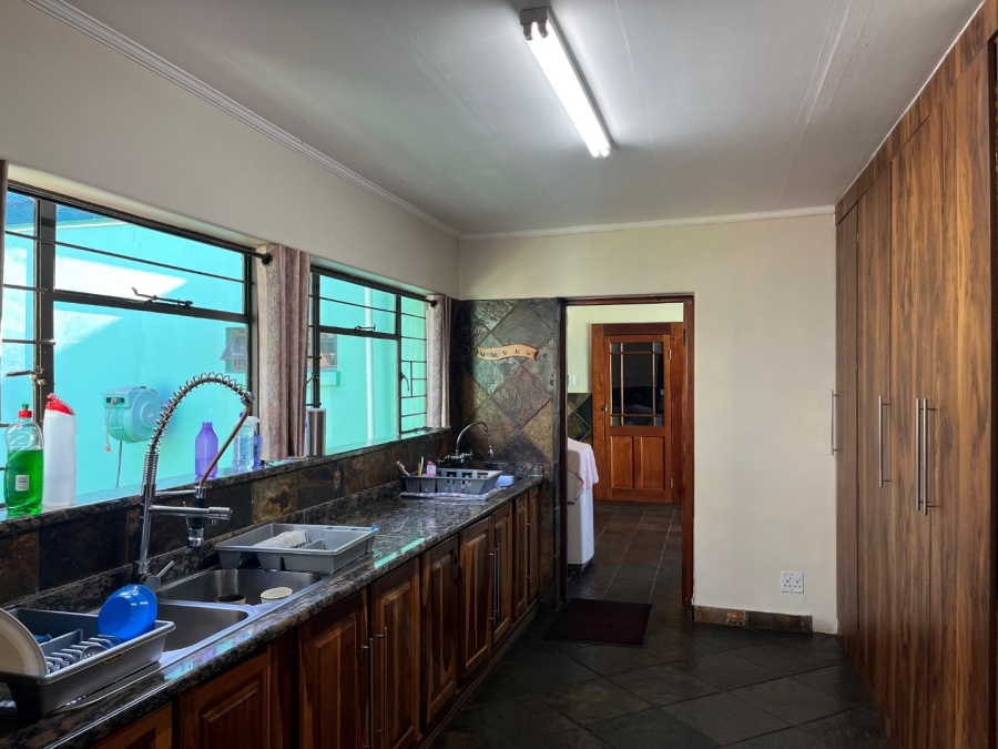 4 Bedroom Property for Sale in Lindequesdrif North West